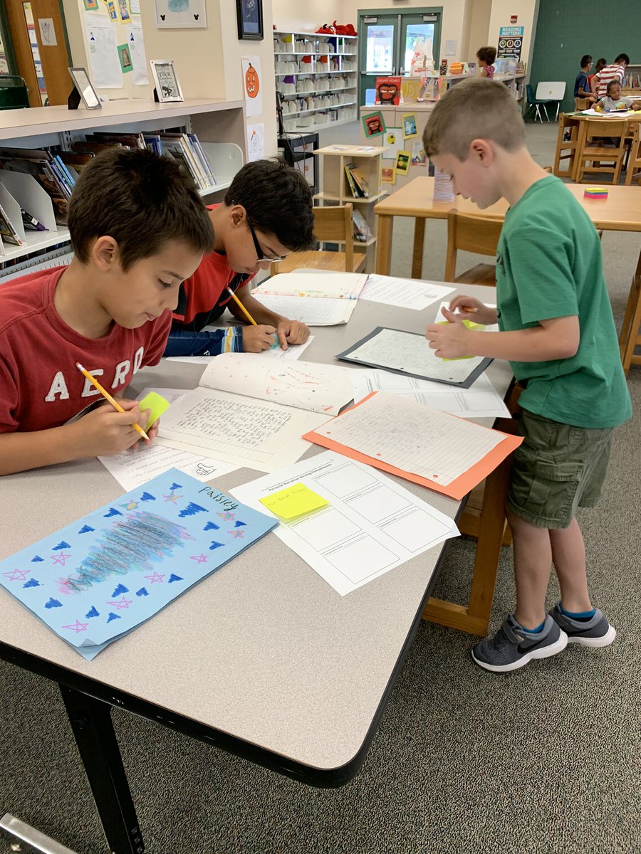 Mrs_Hansen3rd's tweet photo. The students did great with our Personal Narrative Celebration! They were reading each other’s stories and leaving positive comments. @sunrayexplorers #sunraysoars https://t.co/m79qPmSrPo
