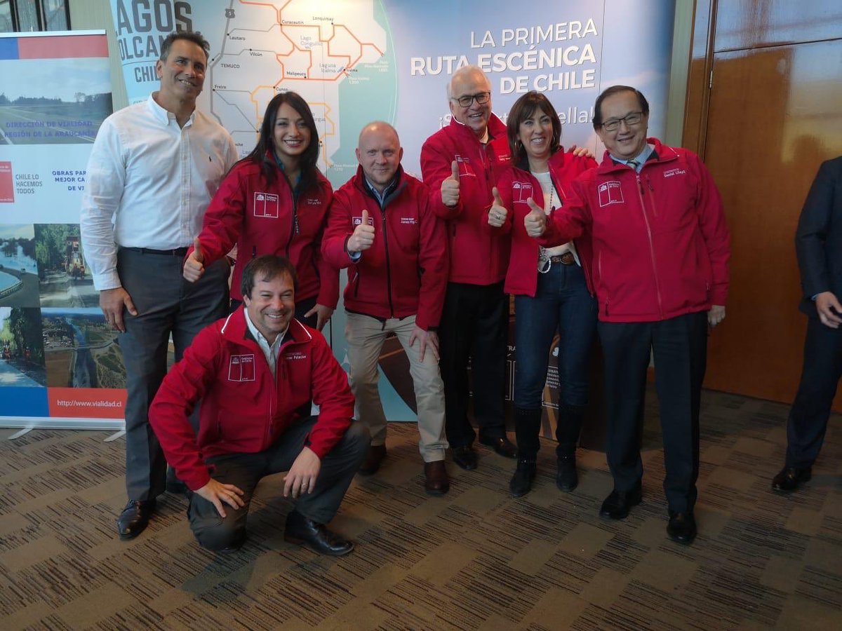monicazalaquett's tweet photo. La Ruta Escénica Lagos y Volcanes es una gran noticia para La Araucanía, Los Ríos y Los Lagos. Hay trabajo asociativo de autoridades, compromiso multisectorial y coordinación público-privada. Esta ruta maravillosa tiene que ser la gran articuladora de nuevas ofertas turísticas 👏 https://t.co/8HGdaSYGE4