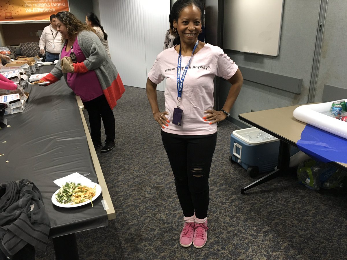 #BeProudCSW2019 #GarciaBeProud #OOPBeProud #SanDiegoBeProud CSW D5 - Pink + Pizza in San Diego OOP