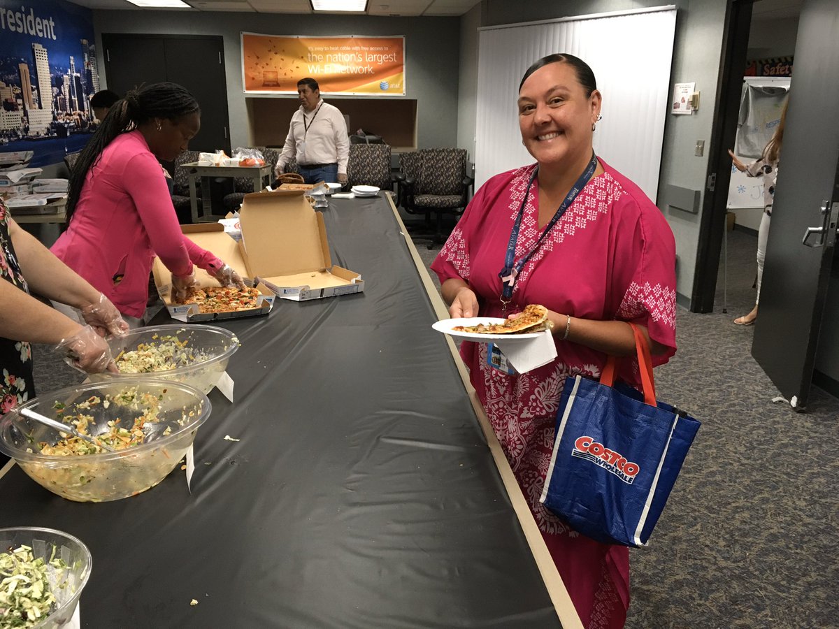 #BeProudCSW2019 #GarciaBeProud #OOPBeProud #SanDiegoBeProud CSW D5 - Pink + Pizza in San Diego OOP