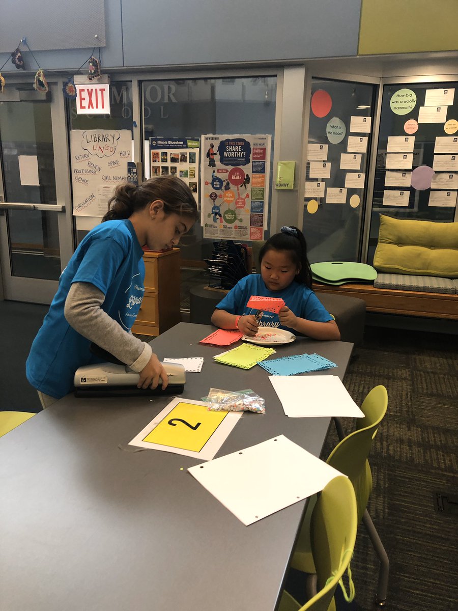 Westmoorlibrary's tweet image. Today would not have gone half as smoothly without these peeps: our #libraryadvisorycommittee. From creating introductions for @macbarnett to distributing signed books to designing our very first LAC tshirts - these Ss worked hard to prep for this big day. #innovate28 #grateful