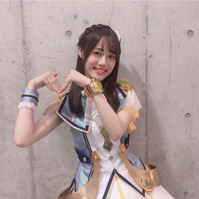 daredemo_imas's tweet photo. ¡Hoy (12/10) celebramos el cumpleaños de la bella Itou Miku, seiyuu de Nanao Yuriko en Million Live!

¡Mikku cumple 23 años! ¡Que pase un muy feliz día!

#伊藤美来生誕祭
#伊藤美来生誕祭2019 https://t.co/cQs39JK1oN