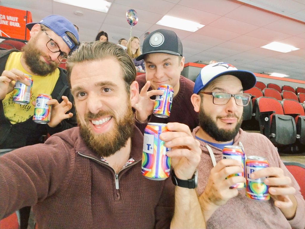Milf_69_Lover's tweet photo. Nice night with my boysss 💦 #ottawa67 @Ottawa67sHockey #ComingOutDay 

Miss you sweety @BesideRaymond https://t.co/mJdQJEblxf