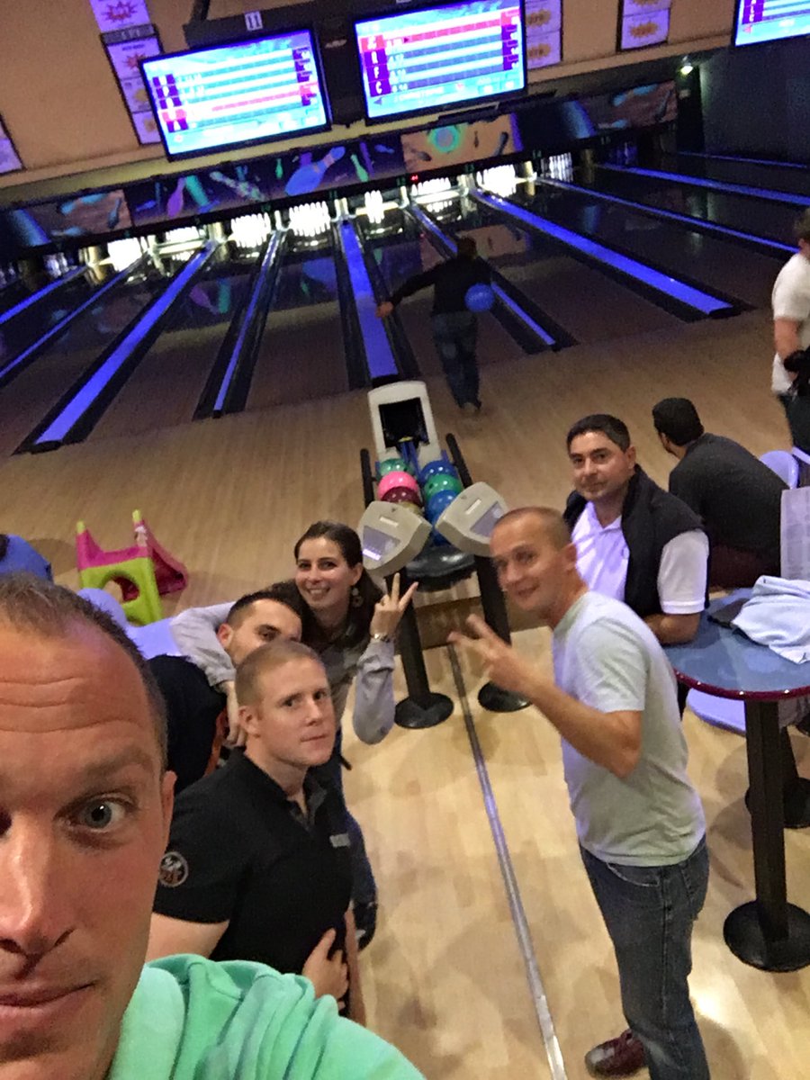 HuppeMathieu's tweet photo. Cohésion retour #FDF2019
Colonne ouest #gif ferry ⁦@Sebastien_LA_X⁩  soirée bowling 🎳 et restau en groupe🙏🏻😘🎳 super expérience #FDF2019
@sdis18 / @sdis36 https://t.co/0j6FLHt51L