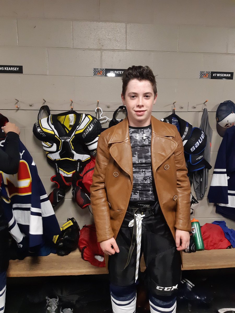 DRalph15's tweet photo. Reggie Dunlop award to William Patey @HkyNL https://t.co/ys4comkpUf