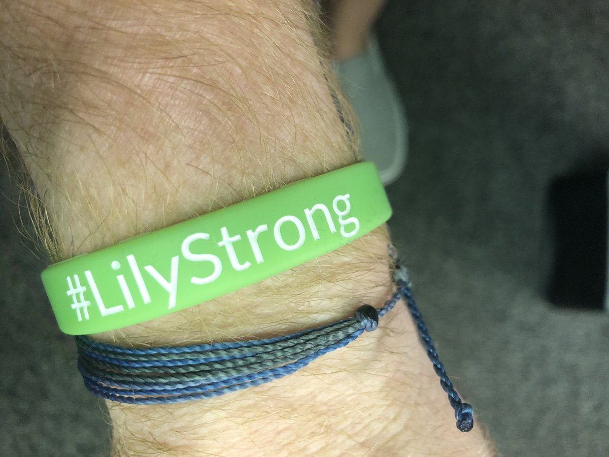 daveschiff26's tweet photo. @cj_wentz Carson, it’s so awesome you are wearing the bracelet for my friends daughter Lily.  You’re a special person.  #Lilystrong https://t.co/e5LyO21Qgb
