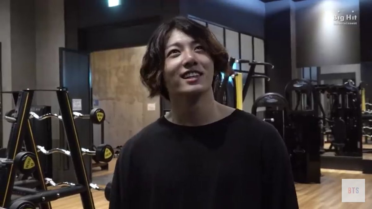 rose_wood7's tweet photo. Tavşanımı yeni izledim ama olsundu
#JKonVACATION
#JUNGKOOK https://t.co/qsbzShnsod