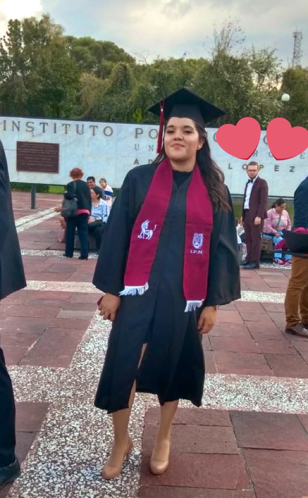Josaamag's tweet photo. Quedate ara siempre con quien te vea así cuando alcances todos tus sueños 🤩🙏🏻❤️@austill_derek
#casigraduada #couplegoals https://t.co/QB17OGDgwK