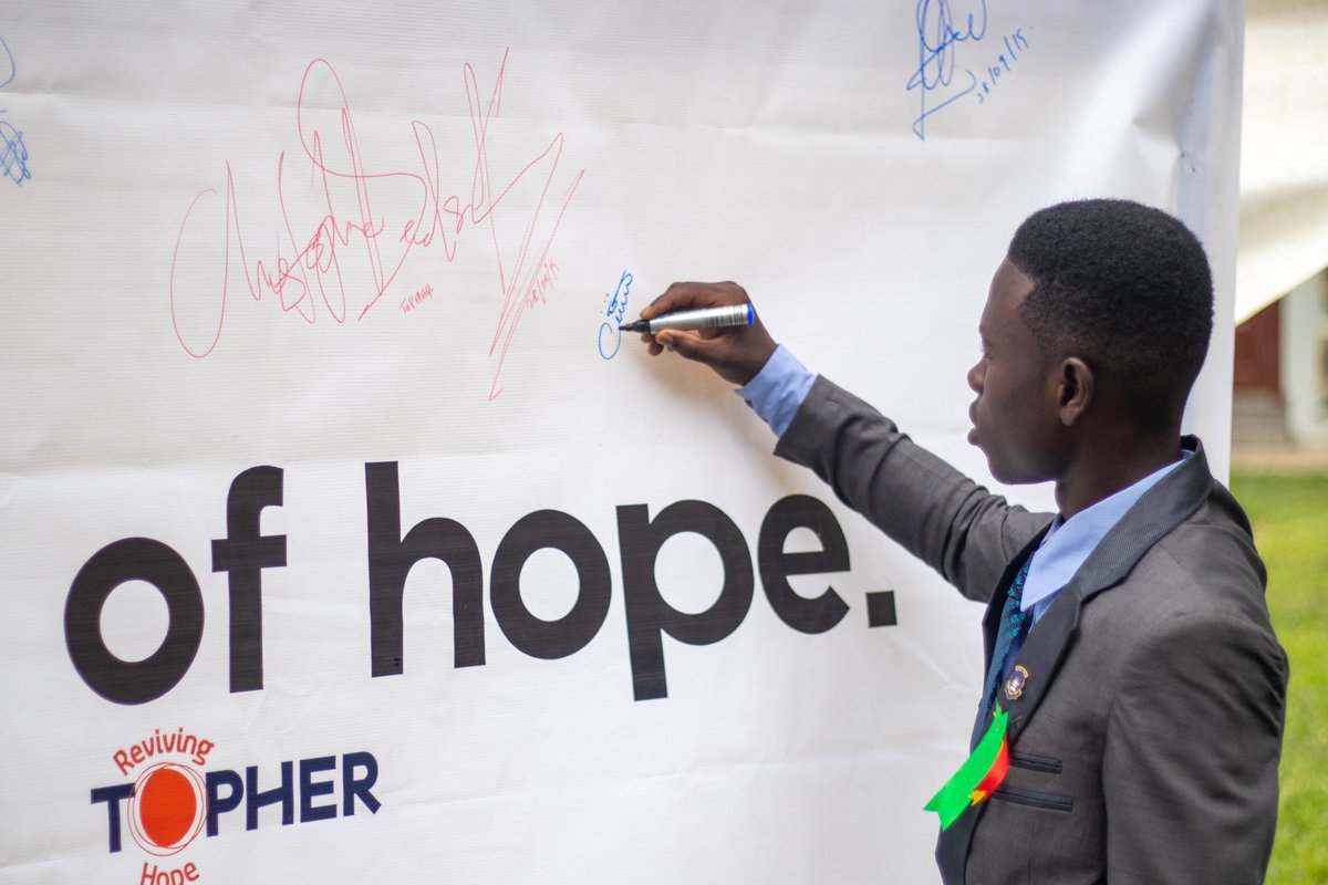 People4Topher's tweet photo. @osofoba_topher On this special occasion also, we used the wall to as a memorial for them to look ahead with all resoluteness and never relent on their academic journey as there was hope for every single challenge they would encounter.
#RevivingHope https://t.co/7qGLfH5iCP