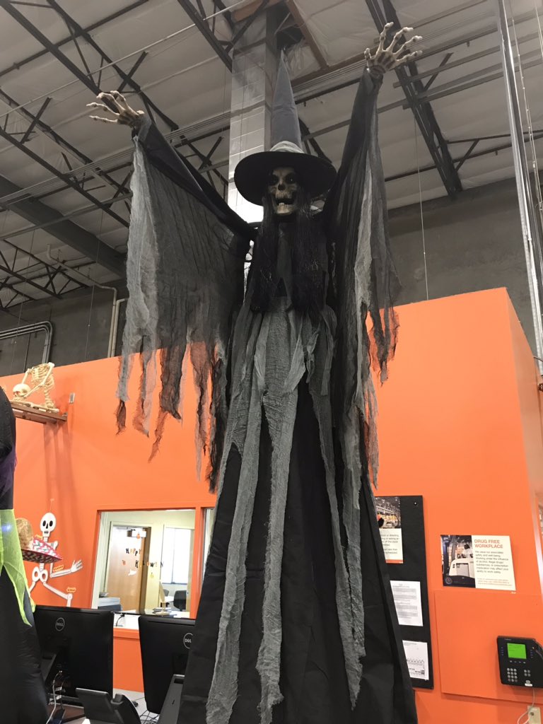rdc5639's tweet photo. It is getting spooky @rdc5639 https://t.co/ndaFQP8t3r