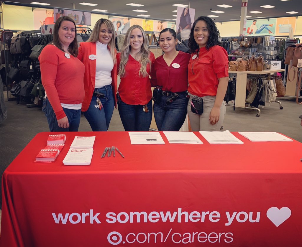 My 1st hiring event!!! Super excited to be part of this hiring event. Anxious to welcome future DBO to our team. #T2096 #worksomewhereyoulove @KTLove812 <a href="/mariahjsalas/">Mariah Salas</a> <a href="/Eustolio/">Eustolio Calderon</a> <a href="/salamlazkani/">salamlazkani</a>