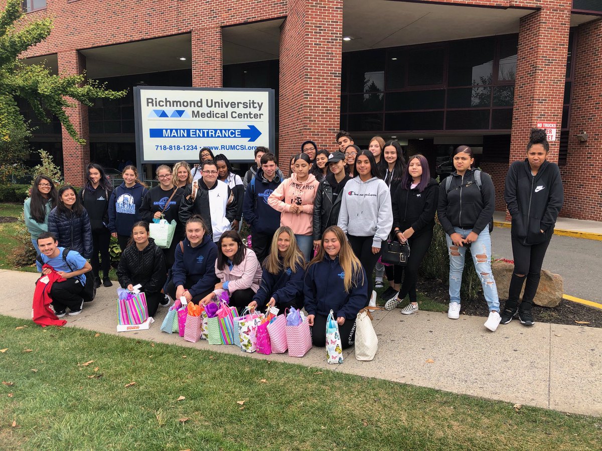 GaynorMcCownELS's tweet photo. Day of Service. Care packages made for moms in the NICU. So proud. Make a mark. Make a difference. @NYCSchoolsHSN12 @SIBOD31 @NYCOutwardBound https://t.co/NNyZkPUjkD