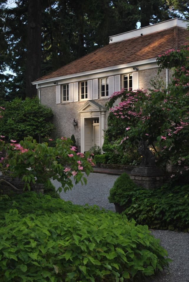 Washington Trust tweet media