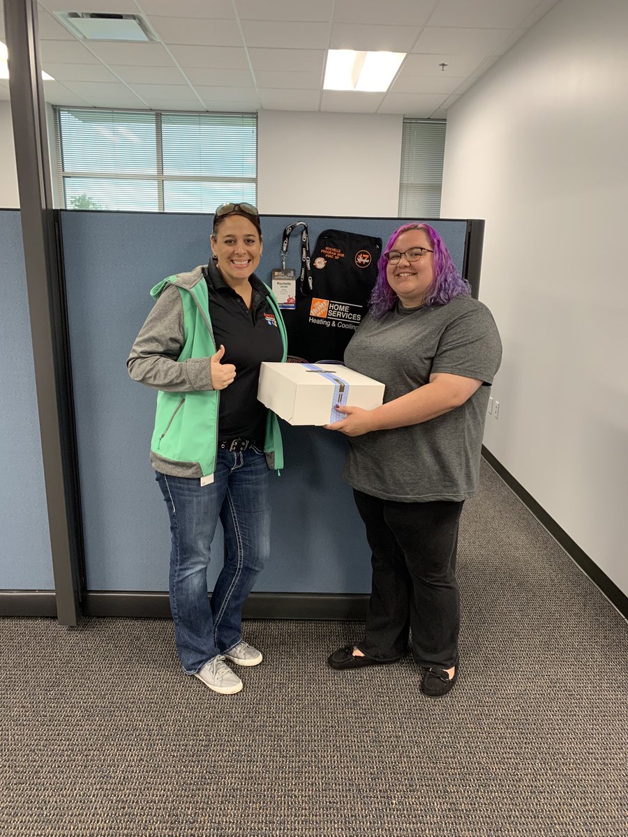 laroldan32's tweet photo. #Gracias to our awesome Provider partners at #Berkeys #HVAC for all they do to educate our associates and take care of our customers. We appreciate all you do! ππ°π§@Rochell58794291 @JuleeEckert @Penn_DSM https://t.co/mHjgdWdzhs