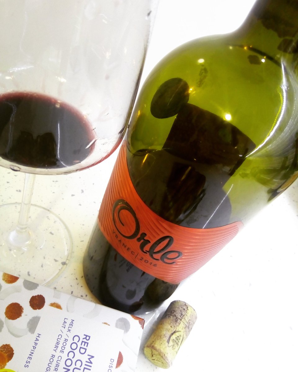 toni_dimitroff's tweet photo. #todayswine #Orle #Vranec #Venec #winery #wine🍷#vintage #2016 #dryredwine #redwine #DolniDisan #Tikves #wineregion #Macedonia #macedonianwine #localvariety #winetasting #winelovers #wines #wine #winesofinstagram #winestagram https://t.co/h1sD7ofEy5