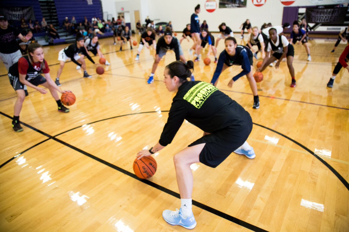 Kmoorebball's tweet photo. #KMFallShowcase Happy to have @AshleyCorralPT back with us again this year.  Any young athlete will benefit from her passion, energy, and knowledge of the game. 

More information 
⬇️⬇️⬇️⬇️⬇️⬇️

https://t.co/ti8lO90ULl https://t.co/YLLY6ZnvSN