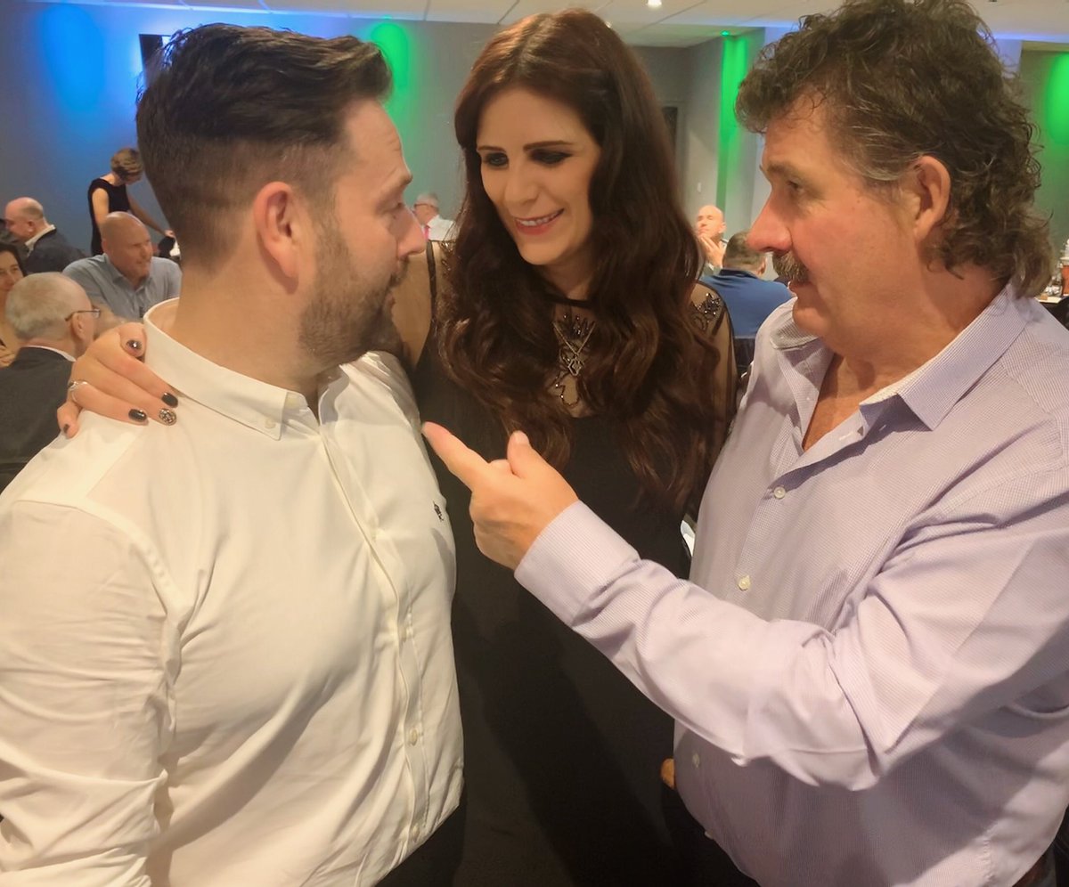 LouSheWolf's tweet photo. An amazing time for the Steve Bull Tribute night spent with beautiful people! As if STEVE BULL took the pee out of MY accent 😂🤔😂🙋🏻‍♀️🧡 #bully #legend #myhero https://t.co/tbJYF9md0E