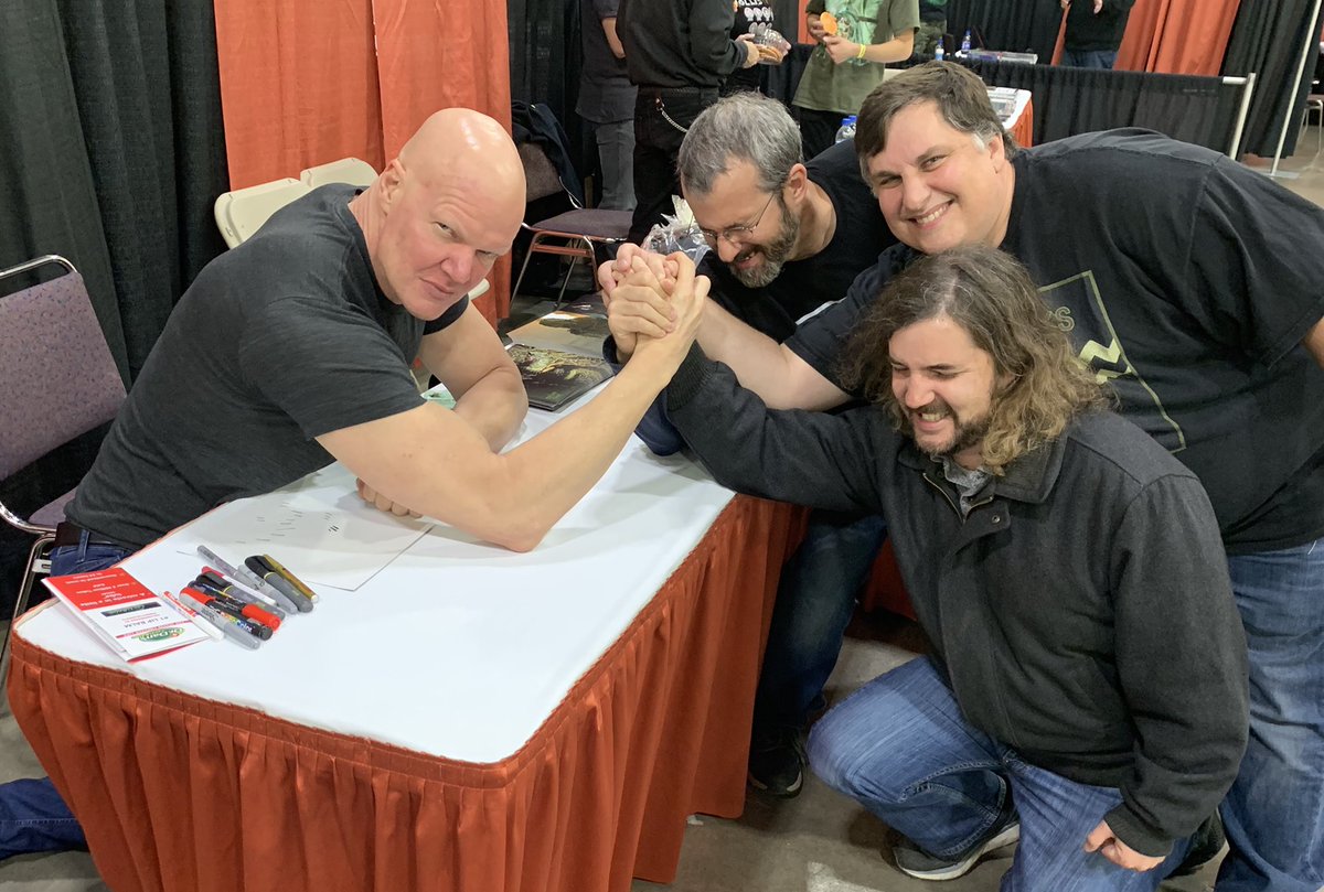 TwinPeaksUnwrap's tweet photo. Where is Mr. C when we need him?! @DerekMears @Kyle_MacLachlan #TwinPeaks #StartingPositions @LostInTheMovies https://t.co/6RP2AsfSd1