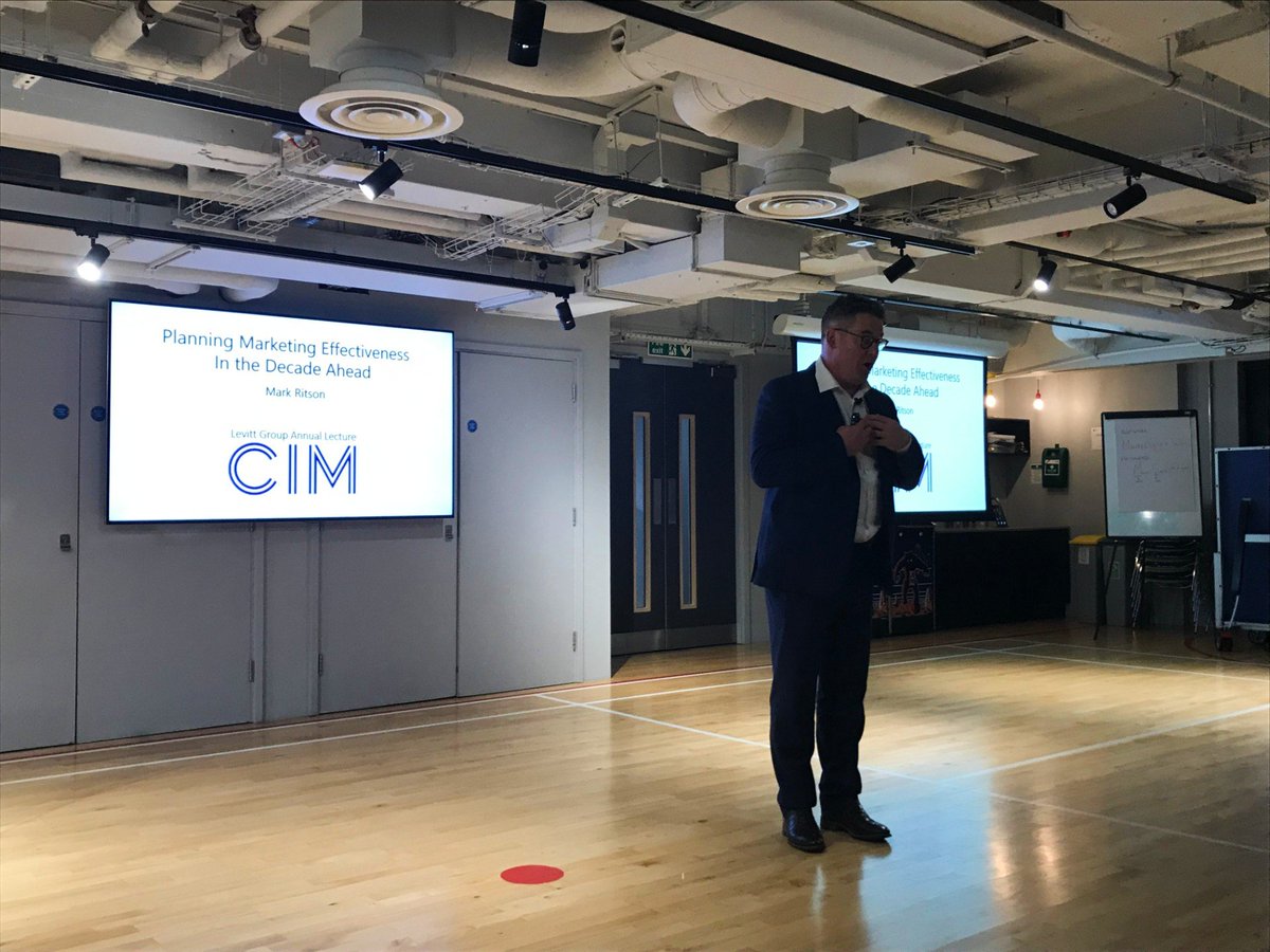 chrissiechats's tweet photo. .Full house for the @CIMinfo #LevittGroup 30th Anniversary #Annuallecture on how to get marketing, branding, & advertising to deliver in the Twenties. Thanks @markritson for today's brilliant lecture & @mintelnews for being superb hosts as always #CIM #CIMevents #Marketing https://t.co/w6QiMpZP3I