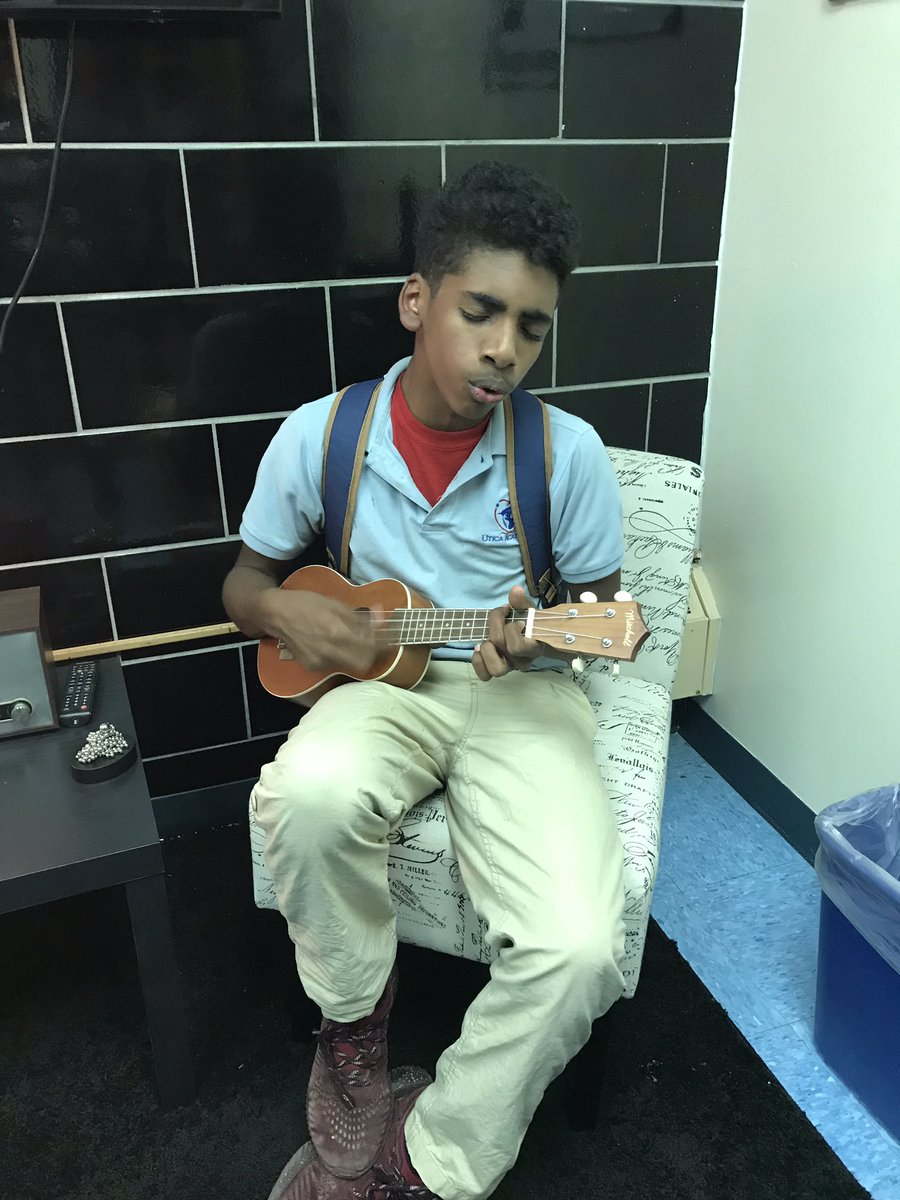 Perfect way to end the week-with a musical performance. So much talent. UAS keep making a difference❤️ #youmatter #manyatomsonefamily