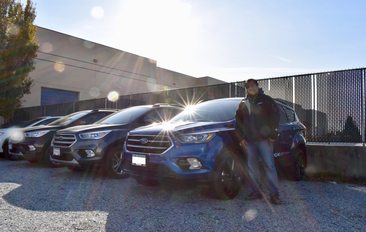ValleyGeo's tweet photo. Joel standing proud, next to our newest addition to the team! #fordexplorer #FordFriday https://t.co/RIkzGhJ81d
