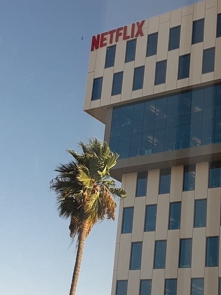 #Hollywood Netflix and chill, literally. 🤣 The adventure has begun here in LA for <a href="/beloved_beast/">Beloved Beast</a> <a href="/ChronicleJon/">Jonathan Holbrook</a> #supportindiefilm #actor Screening today at @ArenaCinelounge