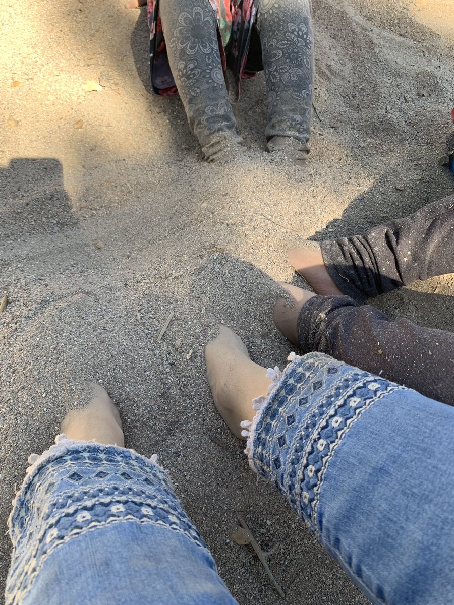 Mamamaanafali's tweet photo. Sky above, sand below, peace winthin โค๏ธ #MashaAllah #AZ2019 https://t.co/WcSDHxewEW