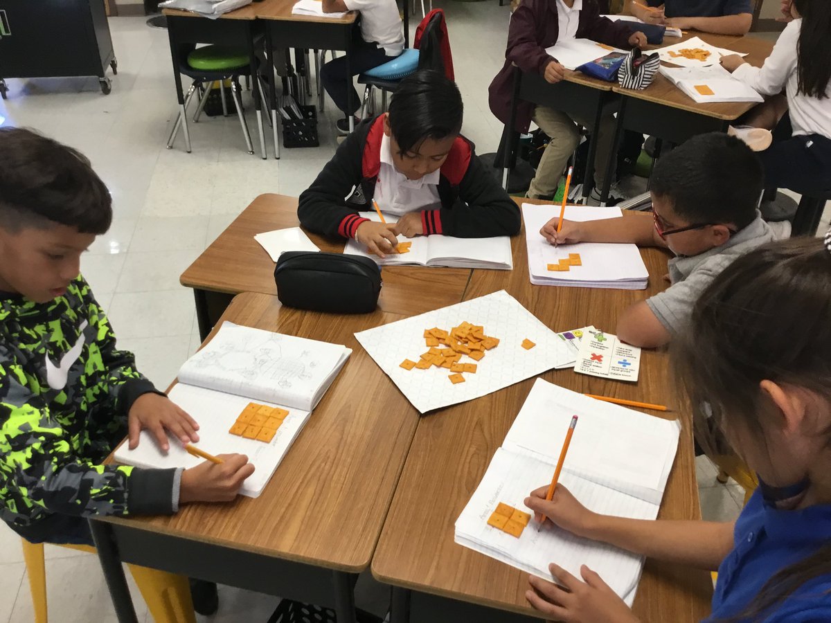 AlmeidaG16's tweet photo. 🤓 working on area and perimeter in a very CHEEZ-it way! @EPISDLeeLions #IAmEPISD #iteachtoo #thirdgrademath #superstars #area #perimeter #cheezit https://t.co/hhD04WA2Wn