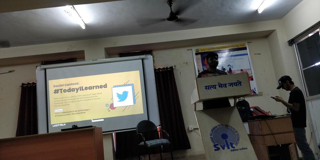 vrusha_parikh's tweet photo. #mlhlocalhost #mozneuron #dsc_svit  @dsc_svit  #startingsession https://t.co/GZVHVCsGgs