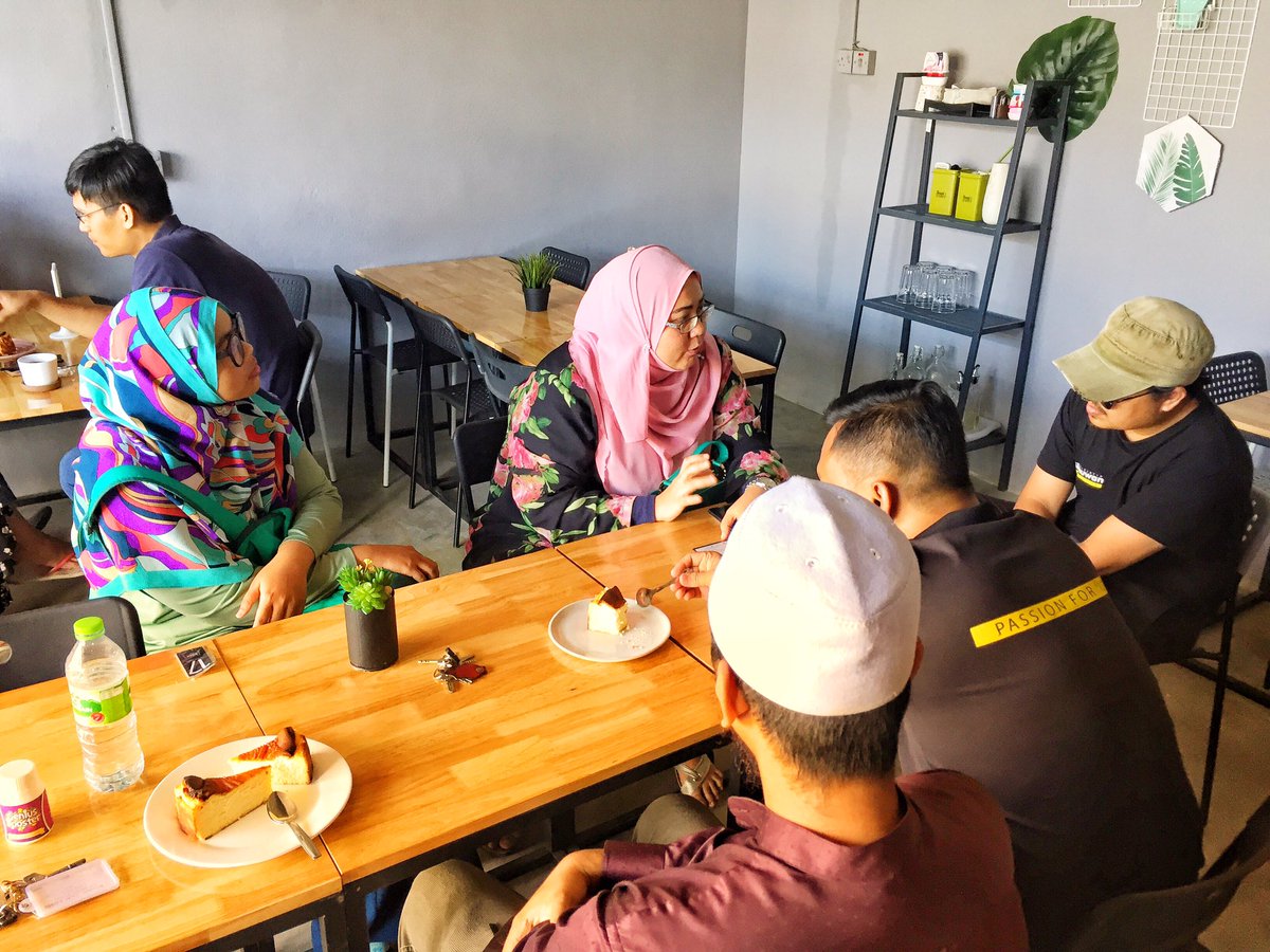 wanssei's tweet photo. Social entrepreneurship.
Give back to community.
#socialentrepreneurship
#noblemanagement
#perintisaulad
#annamlu
#inisiatifilmuan
#geniusbooster
#dealami https://t.co/Bn2ZLMDWeD