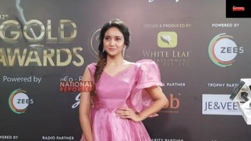ashi_singh_3's tweet photo. Ashi Singh IV at redcarpet of #GoldAward2019 

Link: https://t.co/X6mr22DymZ
Via: National Reporter 

Special mention to her smile which was there throughout the IV 😍🌸☘

#AshiSingh #AshiSinghTheRisingStar #ita2019 https://t.co/ojmQtRIQB8