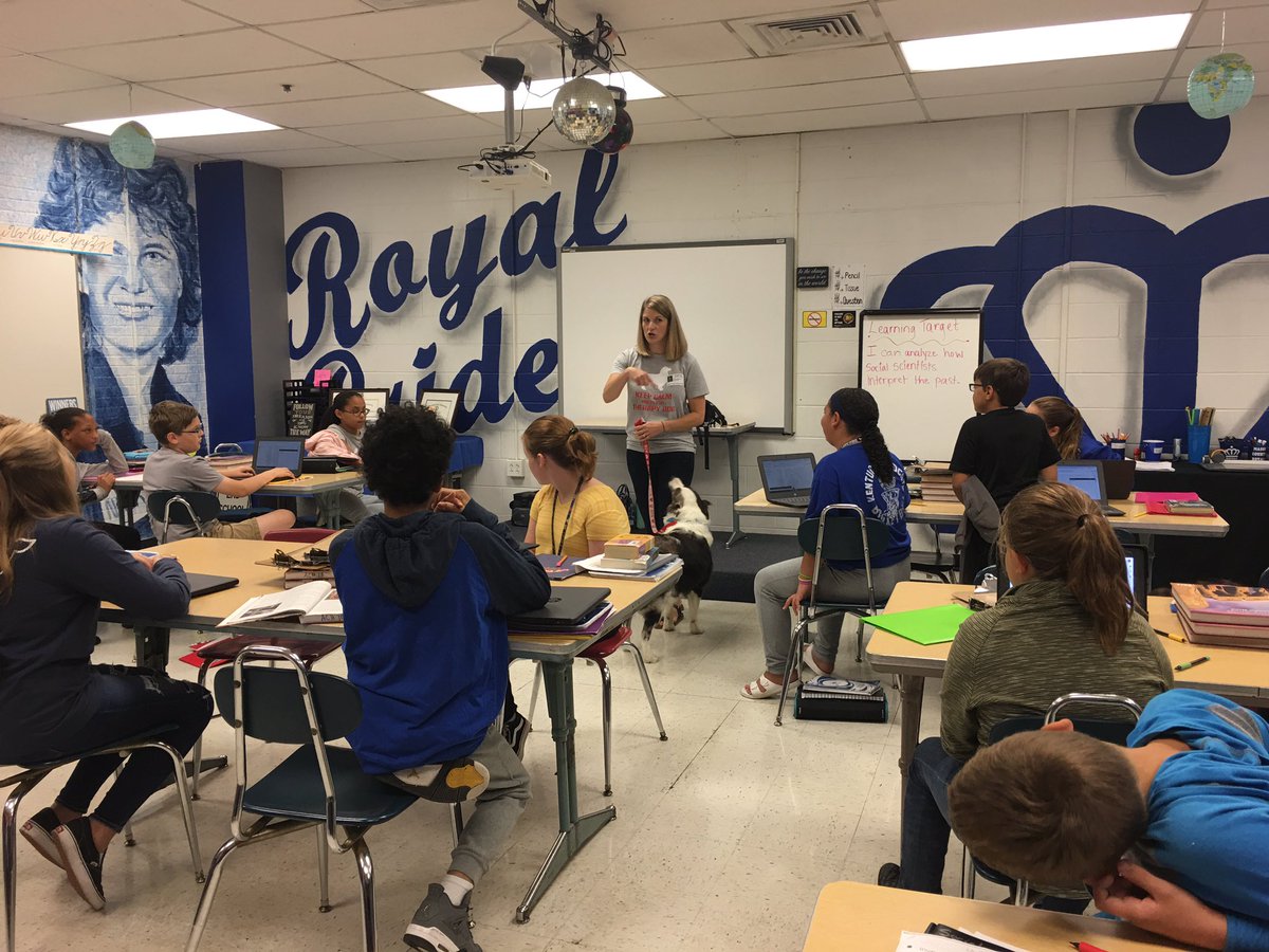 mcmsjwhitehead's tweet photo. Achievers in Mrs. Whitehead’s Social Studies class enjoyed a visit from Mrs. Julie Moore and her therapy dog, Sunny! @juliemooreKY https://t.co/Idg9mY0MKA