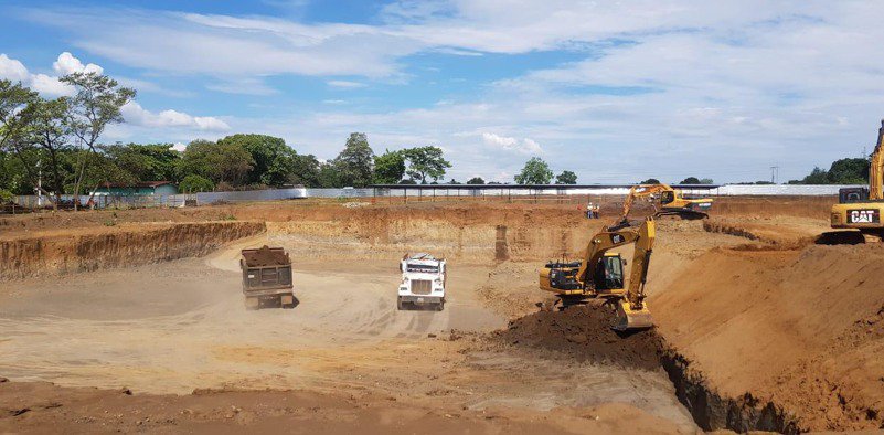 el19digital's tweet photo. #NicaraguaTrabajoyPaz

A pasos firmes avanza la construcción del nuevo hospital de referencia regional en el departamento de León. https://t.co/uoNWdXtMSI