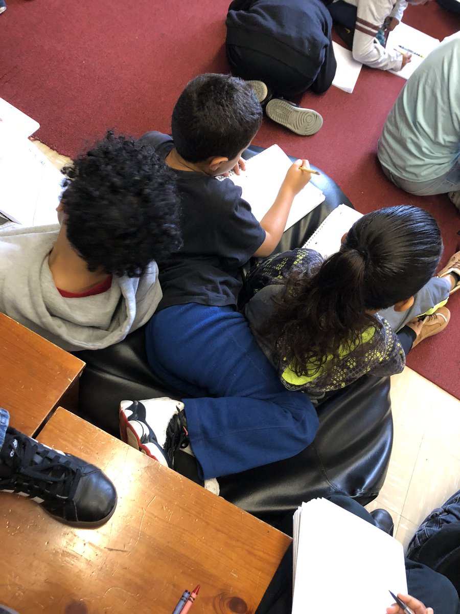 StringfellowSam's tweet photo. Fogarty Flexible Seating is on point. These pictures were taken in various classrooms today! #FogartyPride @CMonterecy @pvdschools @ElementaryZone https://t.co/eGD2i7v1ck