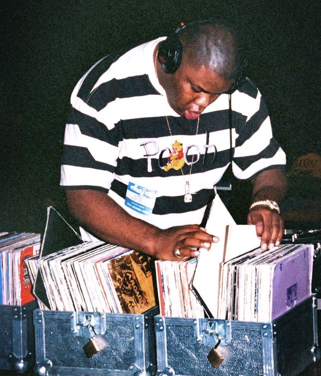 RockTheBells's tweet photo. Oh baby youuuuuuu!!!!!!!! 😂😂😂 I'm the Biz Markie, I'm known for beatboxin' and rap, and now it's time, to put Long Island on the map, and lettin' you know, that it'll put you in a trance!!!!#BizMarkie #TIMELESS #RockTheBellsSXM CH 43 #SiriusXM #CLASSICHIPHOP #StrictlyforOGs https://t.co/rs9XWoPg3Z
