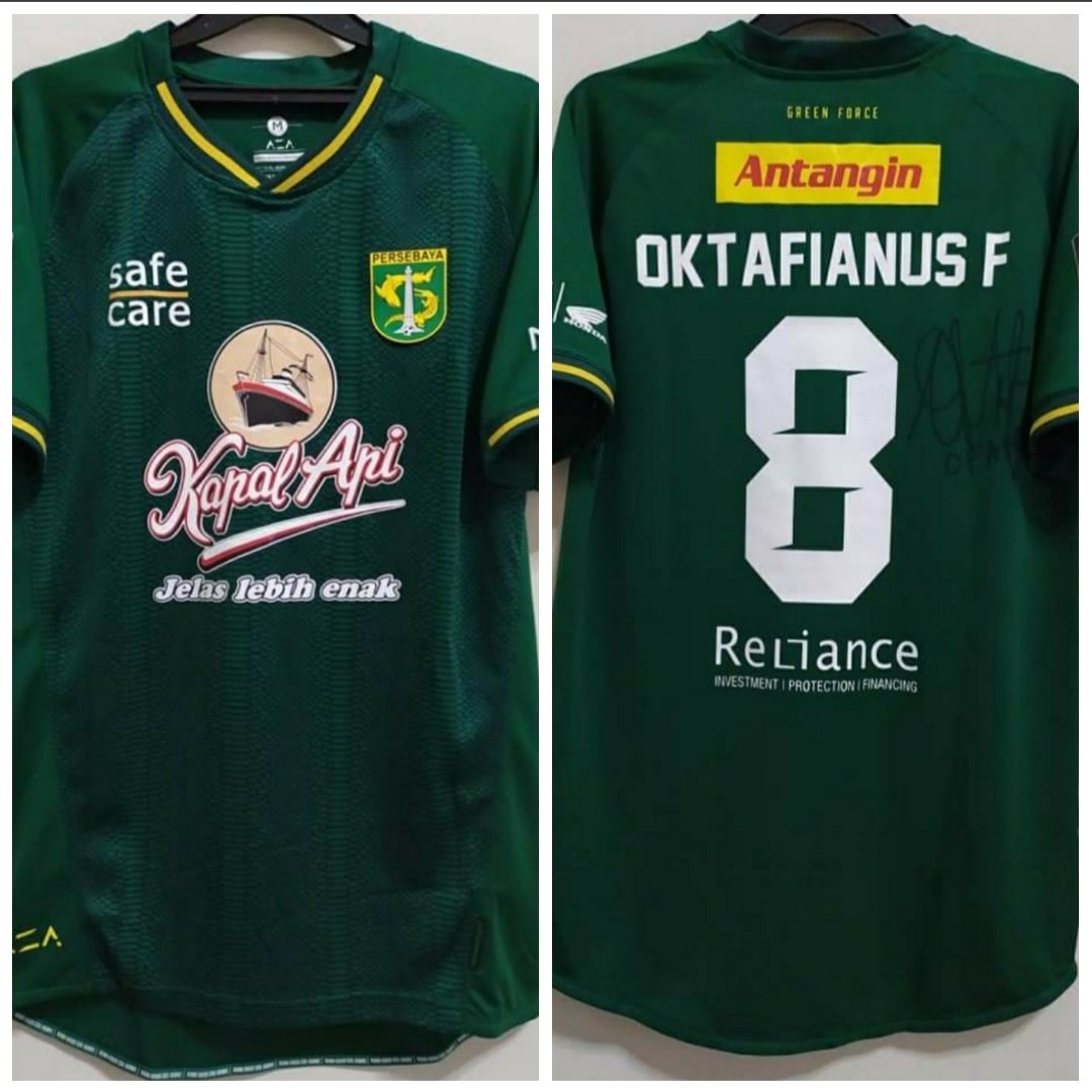bonekboys's tweet photo. DetaiL LeLang Bonek and Friends
#BF11
Persebaya Surabaya
Match worn/issue
PiaLa Presiden 2019
Signed Oktafianus #8
Size M
Kond. muLus
Logo Persebaya sdkt mengeLupas, hrs dipress uLang
Versi pra musim msh tanpa Logo Gojek di bawah sponsor KapaL Api (sgt rare)
Open Bid muLai 250k https://t.co/F6zJ5EqEa5