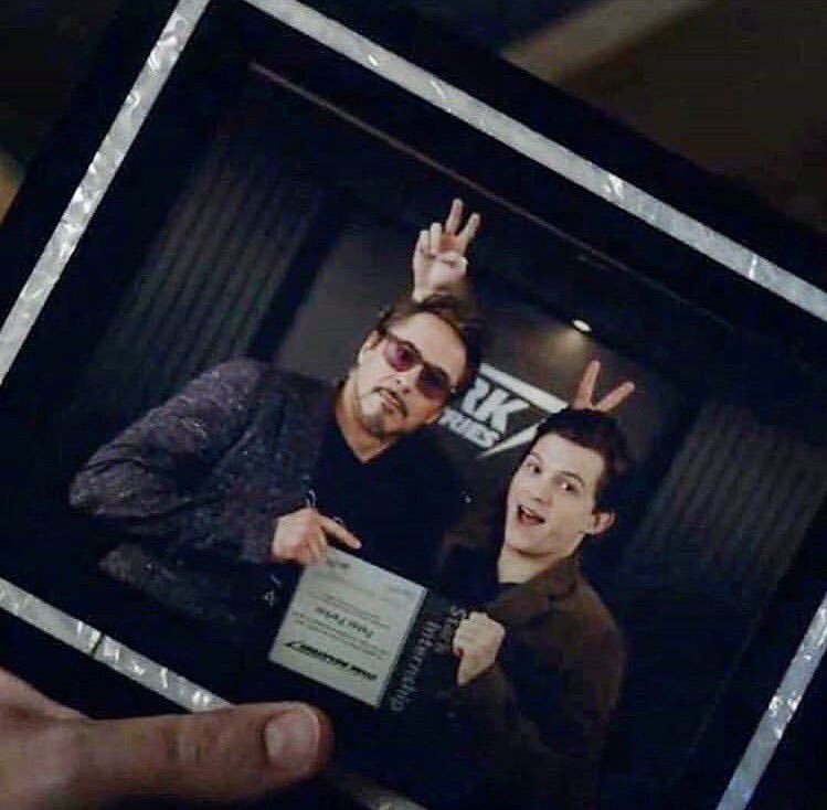 starksyndrome's tweet image. “i can’t, i have the stark internship”