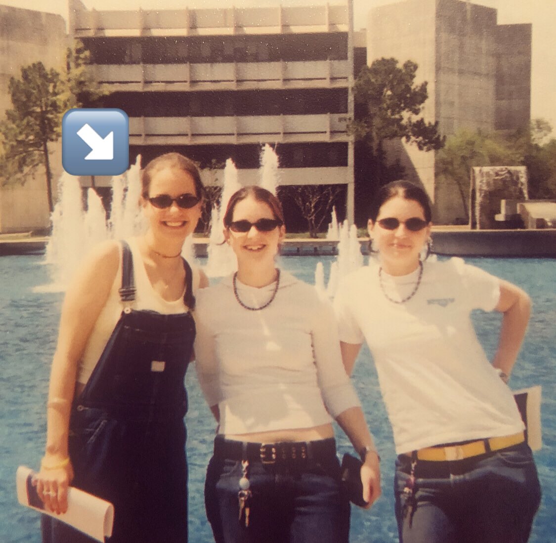 ms_keels's tweet photo. My visit to UH in 2002. I had no idea what my future would hold. I still can’t believe that I get the chance to teach, encourage, and inspire students every day. I am able to do this because I was able to learn.
👩🏻‍🎓👩🏼‍🎓👩🏽‍🎓👩🏾‍🎓#collegeweek #UH #internationaldayofthegirl  #letgirlslearn https://t.co/ficVY10pLG
