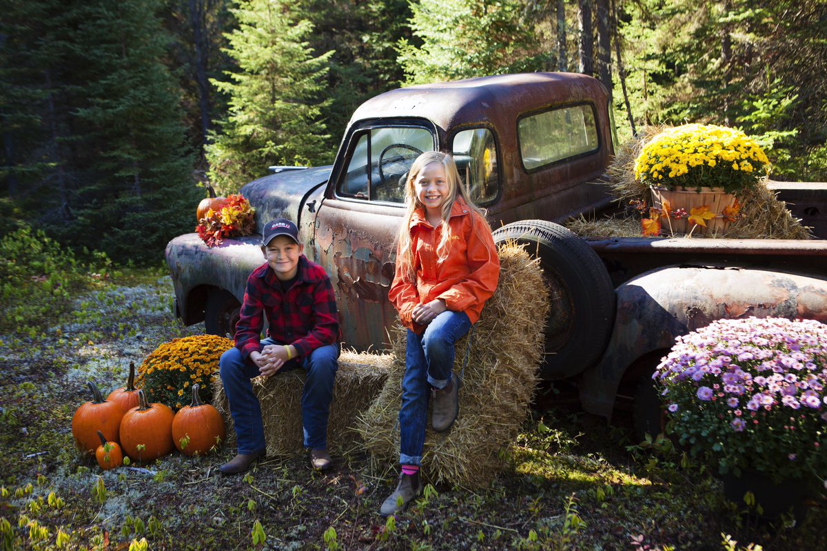 8186nikki's tweet photo. Fall days. Our little farm kids clean up pretty well!!! https://t.co/1wP8AqoJW1