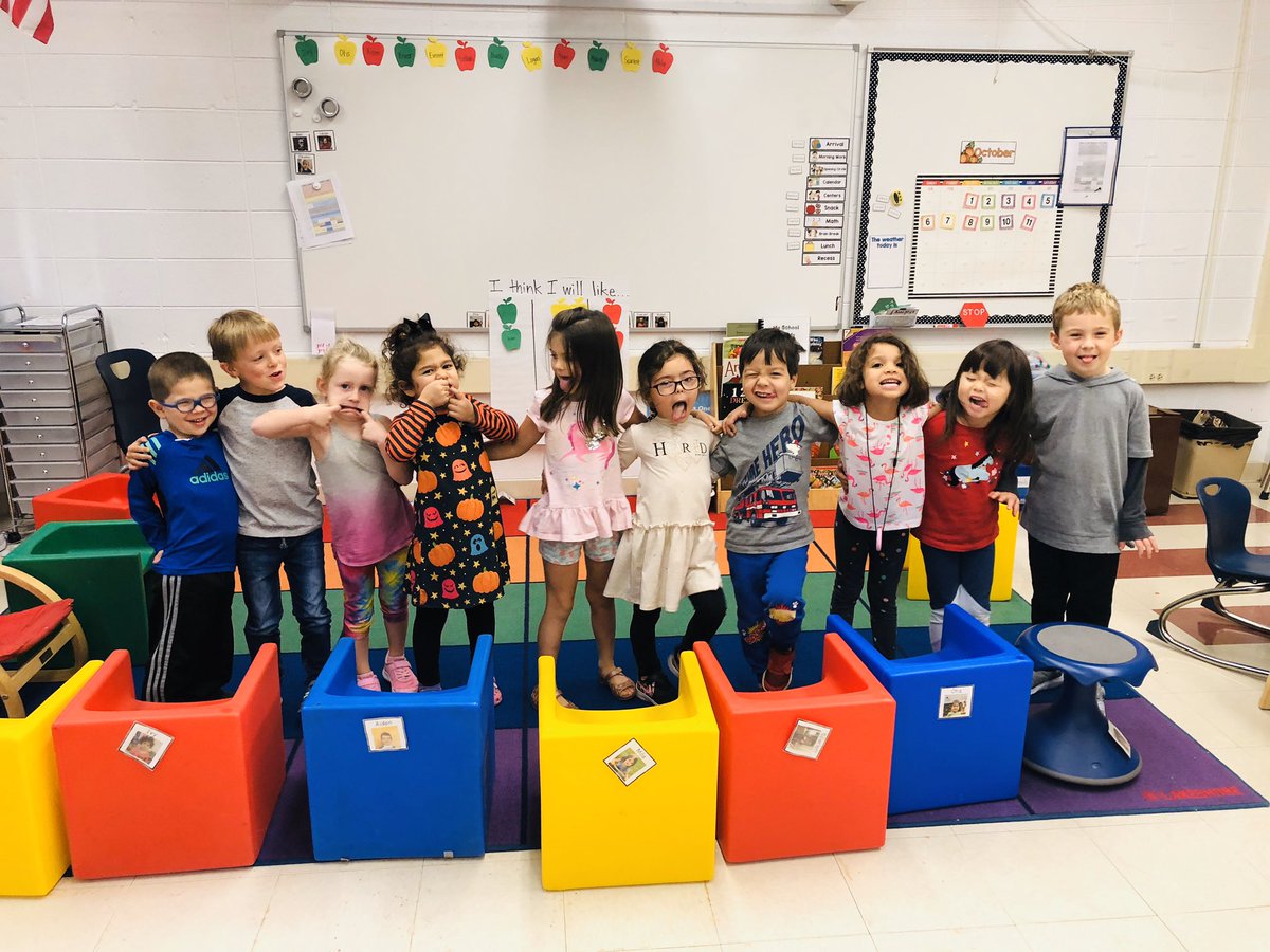 Happy Friday from this (accidentally matching) Early Learners Crew! @Karmstrong109 <a href="/coreykibort/">Corey Kibort</a> <a href="/mfaust/">Marcie Faust, Ed.D.</a> <a href="/EarlyLearn109/">DPS109 Early Learners</a> #engage109 #dps109