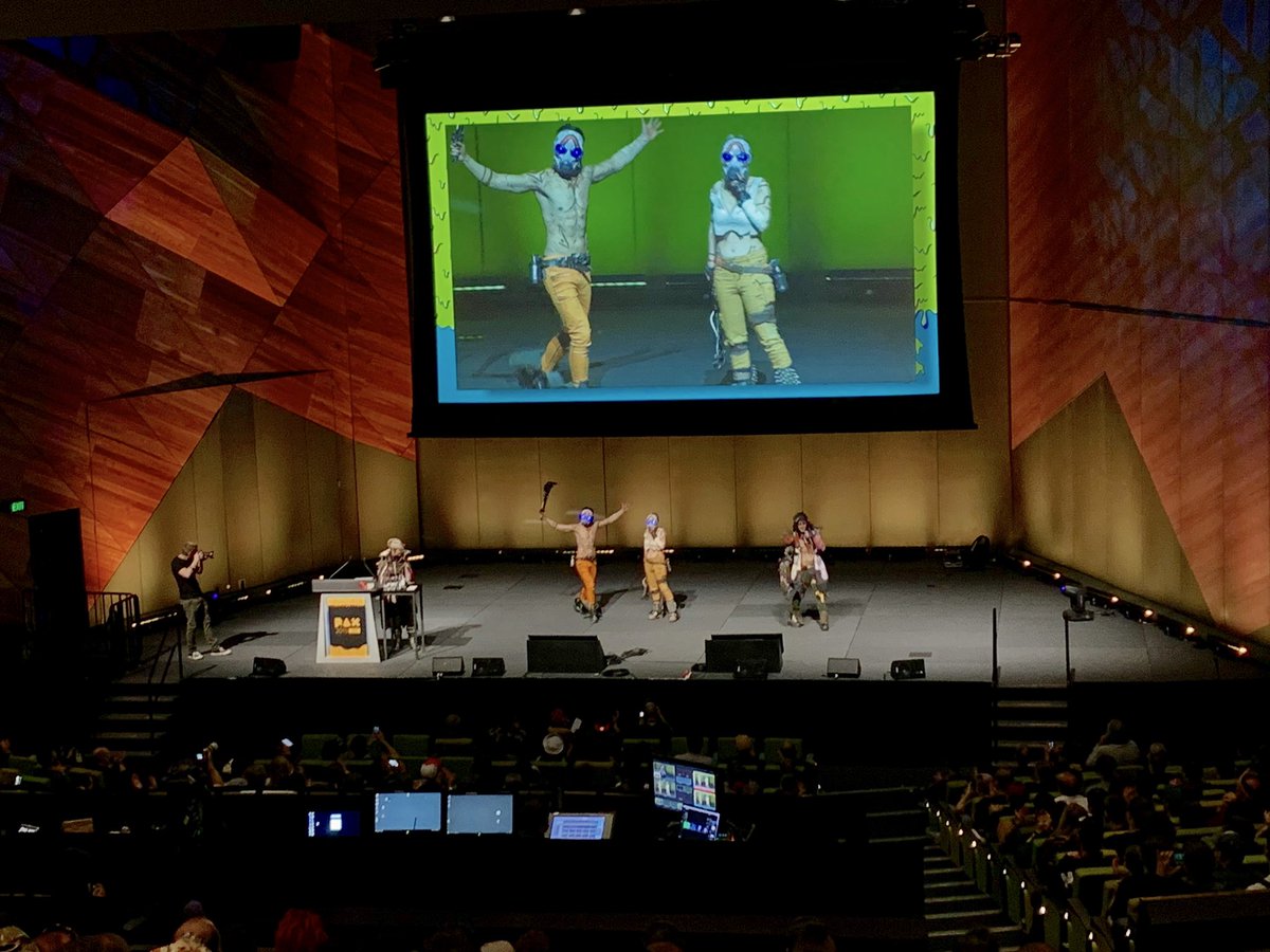 LogitechG_ANZ's tweet photo. Making mayhem at the @2K_ANZ Borderlands 3 cosplay competition in the EB Live Theatre. Full house right now!
#LogitechGPAX #PAXAUS #LetsMakeSomeMayhem https://t.co/vqFVnMz5sj