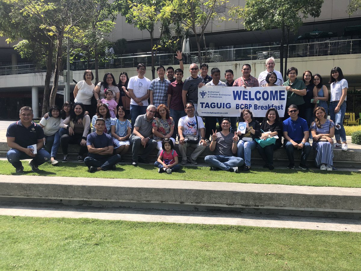 joeyalarilla's tweet image. We are one family, the BCBP!

The traditional photo op with my BCBP Taguig Chapter brothers and sisters after today’s Joint Breakfast.

#BCBP #BCBPBreakfast #BCBPTaguig #BCBPTaguigChapter