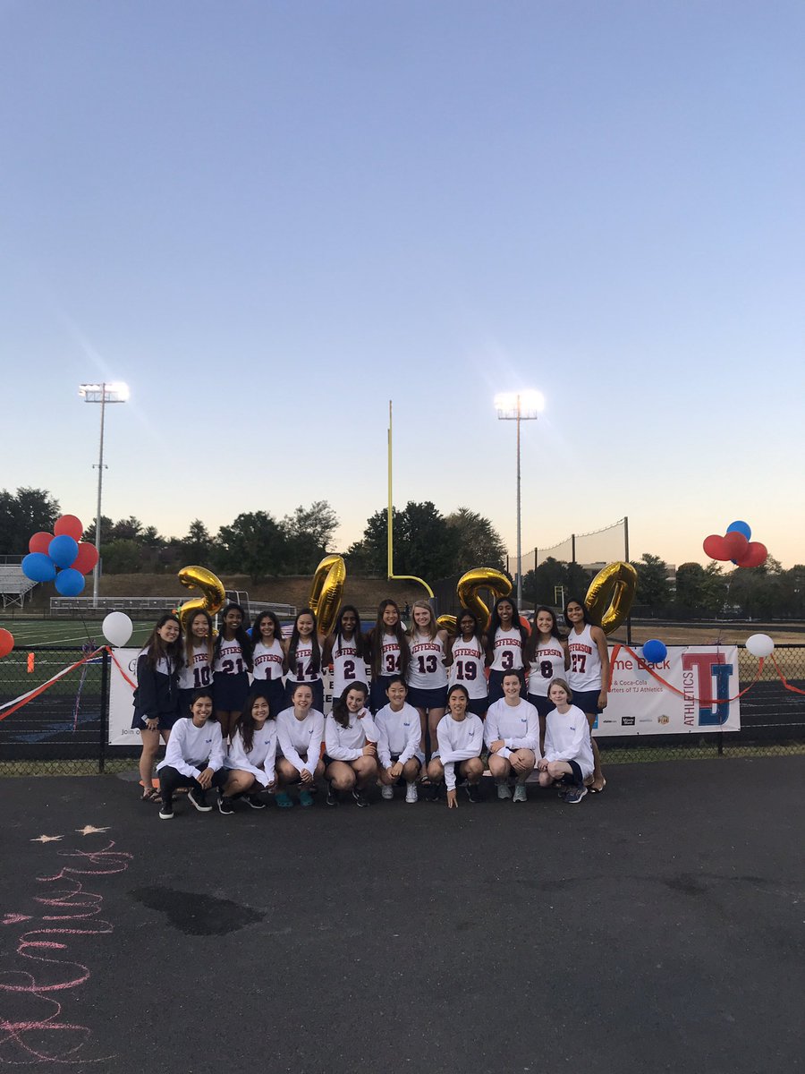 JV beats Lee 1-0. Varisty also got a W, wining 5-3 on senior night. Congratulations to the class of 2020! 💙👏✨🎉 🐸 🏑 @cab_tj #tjfh