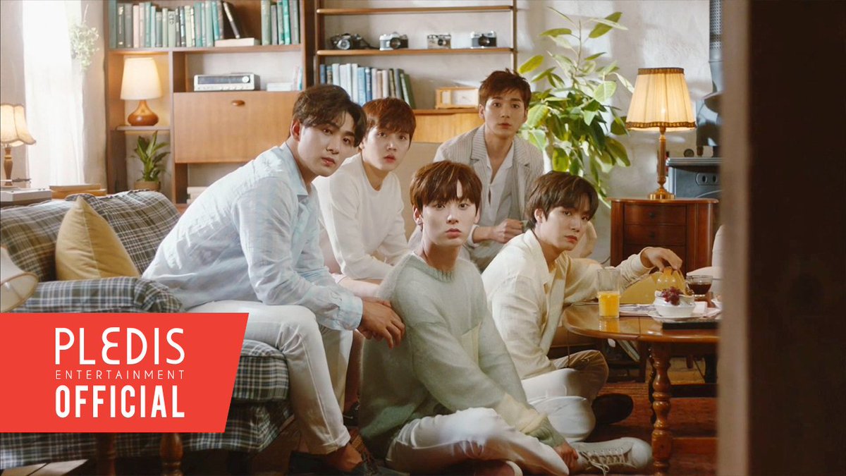 NUESTNEWS's tweet photo. NU'EST 7TH MINI ALBUM 'The Table' TRAILER

▶ https://t.co/gIiwmmYa6s

#뉴이스트_JR_Aron_백호_민현_렌 
#뉴이스트 #NUEST #The_Table
#20191021_6PM https://t.co/E28vuc8V1g