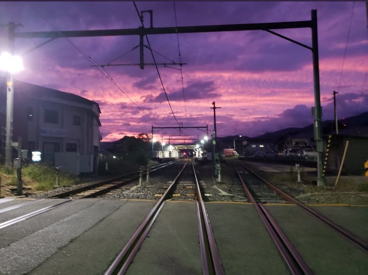 lovlysprings's tweet photo. [💜]

#PrayForJapan

Japan is facing a Super typhoon. they all deserve the prayers we can give to them. For everyone in Japan, please take care! https://t.co/LWWQZaK1aW