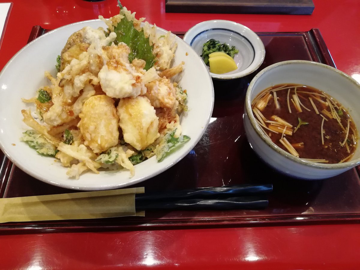 Himeshoco 鳥栖の とりこどん とは 鶏肉と卵を使った丼のことで平たく言うと親子丼も鳥栖ではとりこどんである は とりこどんを食べれるお店一覧 最近はとりこどんと表記してるところは少なくなった気がする