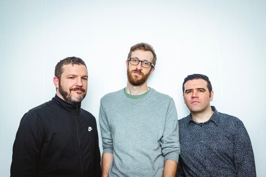 Devon Welsh // Back to the Point // Das Black Milk // Carvel’ // Carl Louis comeherefloyd.com/devon-welsh-ba…