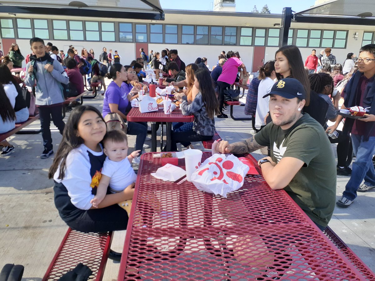 Have Lunch with your Bulldog, 7th and 8th grade lunch.