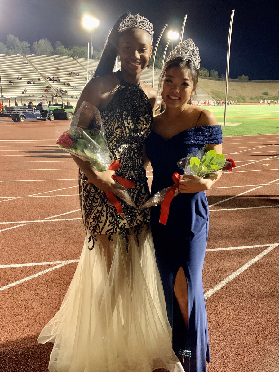 Glendora_Gbkb's tweet photo. Basketball representing on homecoming court! 2018 Queen @KaylaSera and 2019 Princess @jorday_holmes #Believetown #HoCo #GTown https://t.co/YAj6o9vIVj