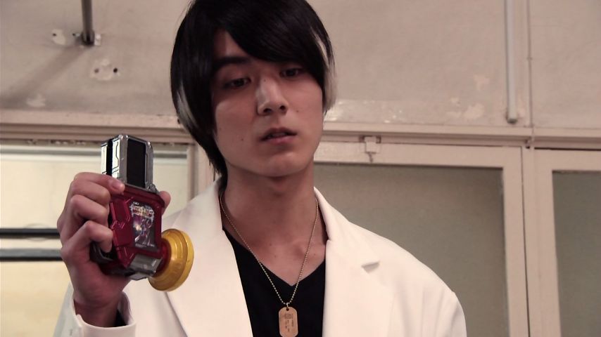 アビス 花家大我 仮面ライダーエグゼイド 乱入者で悪役ムーブ醸し出してたが実は悪役ぶってる聖人 光医者 ガシャットがミリタリー調で好き 仮面ライダーはオレ一人で充分なんだよ 犠牲になるのは未来の無い私一人で充分です とか言っちゃう T